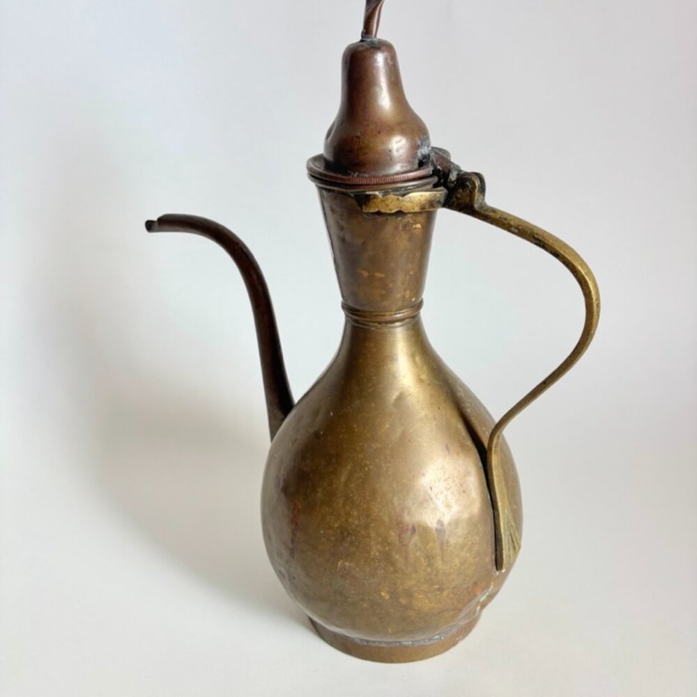 Vintage 19th Century Brass Ewer Pitcher - Middle Eastern Handcrafted Decor - Picture 5 of 9